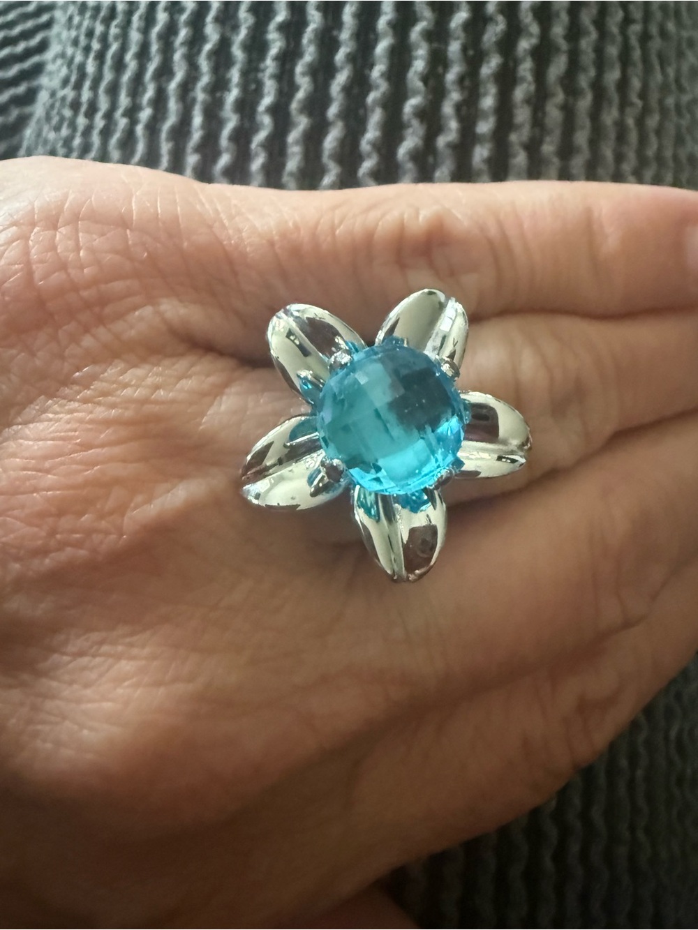 Qudo Jewelry Pescia Silver Flower Ring with Interchangeable Aquamarine Crystal